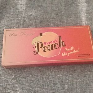 Too Faced sweet peach eyeshadows